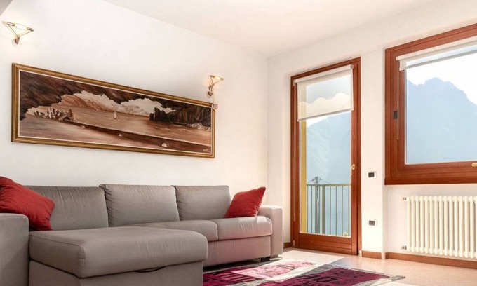 Zorzino Apartment | Magnificent apartment with private pool and view of Lake Iseo