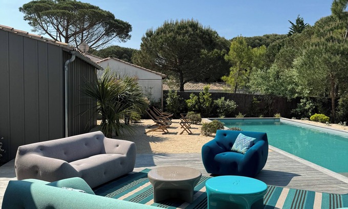 Les Portes-en-Re Villa | Magnificent architect-designed villa, swimming pool, walking distance to beach, pétanque, billiards, basketball