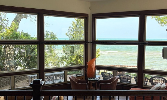Pigeon Cottage | Magnificent Beach House on Sand Point, Caseville, Michigan