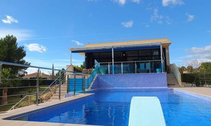 L'Ametlla de Mar Villa | MAGNIFICENT DESIGN VILLA BETWEEN SEA AND MOUNTAIN ON THE COSTA DORADA