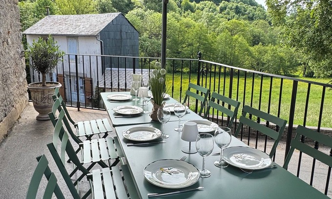 Nages House | MAGNIFICENT Gîte for 4 to 10 people in NAGES 81/LAC DU LAOUZAS/HAUT LANGUEDOC