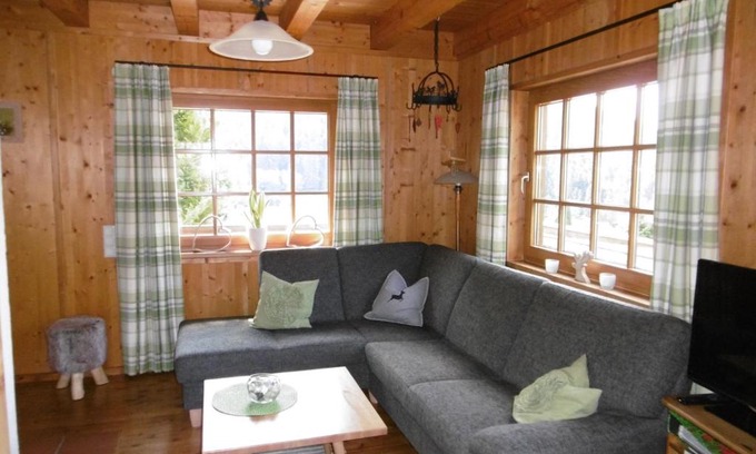 Ehlenbogen House | Magnificent Holiday Home in Reinerzau with Sauna