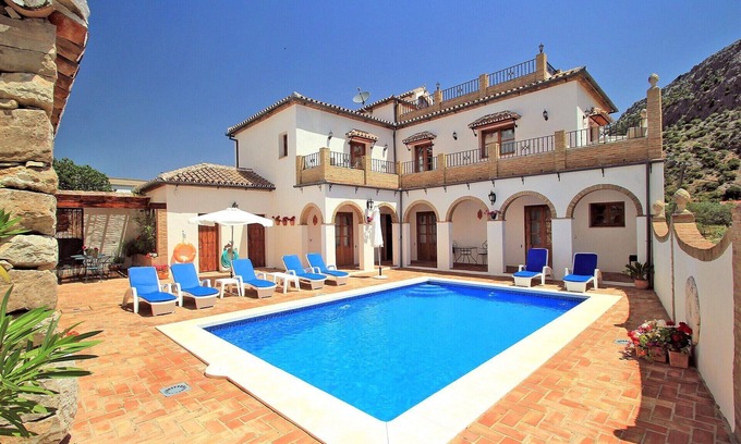 Montejaque Villa | Magnificent luxury villa,sleeps 8,own pool, wifi, Montejaque,Ronda area