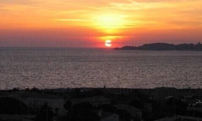 8th Arrondissement Apartment | Magnificent sea view, close to the beach, 3-room apartment, 60 m2