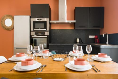 Rochefort Apartment | Magnifique T3 totalement rénové, hypercentre Rochefort, arrivée autonome !