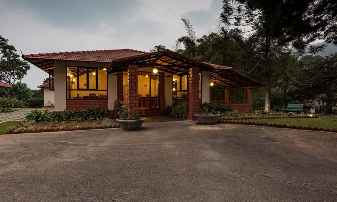 Virarajendrapet Hotel | Magnolia Estates & Resorts