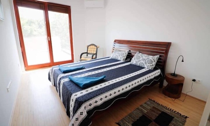 Obuda hegyvideke Apartment | MAHARAJA MOUNTAIN palace 3-Bed Apartment in Buda