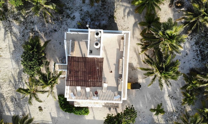 Xcalak Apartment | Mahi Mahi, Beachfront Apartment (6 guests), Level 3