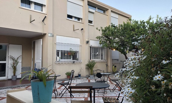 Olivais House | MaHouse GuestHouse