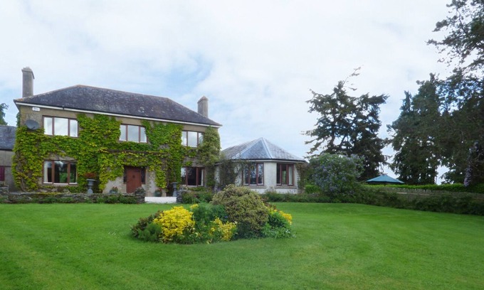 Ninemilehouse House | MAIFIELD, pet friendly in Carrick-On-Suir, County Tipperary
