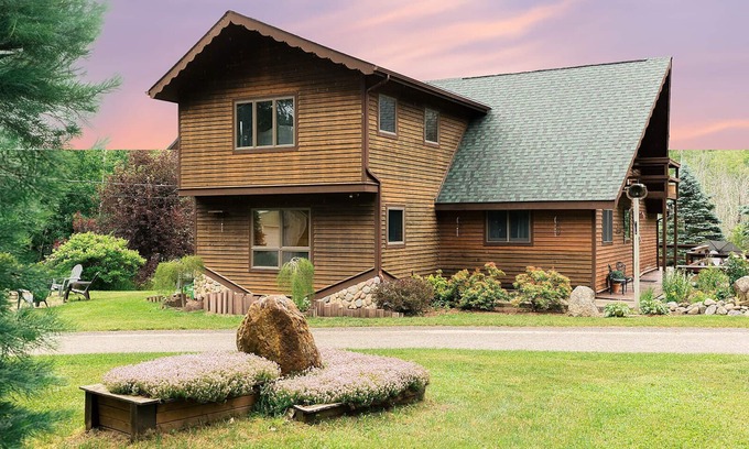 East Jordan Cabin | Main cabin + sleeping bunkhouse, heated inground pool & u-shaped driveway.