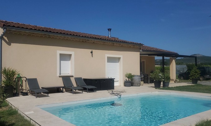 Vogue House | Maison Avec Piscine Proche Gorges de L'ardèche