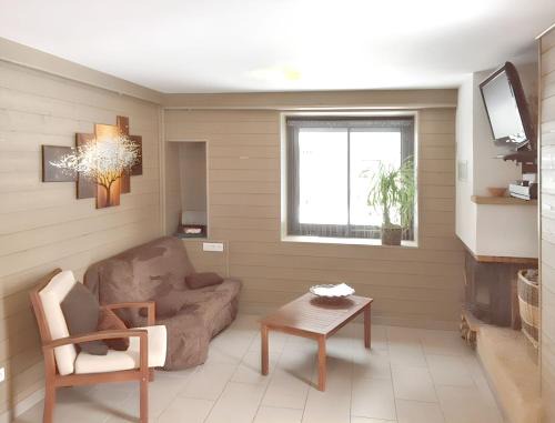 Cauterets House | Maison cosy à Cauterets avec vue sur les montagnes et jardin