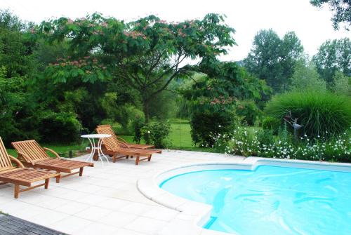 Sainte-Nathalene Bed & Breakfast | Maison d'Hôtes Le Moulin Pointu