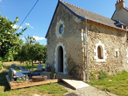 Bazouges-sur-le-Loir Bed & Breakfast | Maison d'hôtes près de La Flèche, adaptée PMR, animaux admis, petit-déjeuner inclus - FR-1-410-475