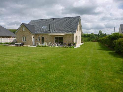 Bayenghem-les-Seninghem House | Maison de Charme de La Biette
