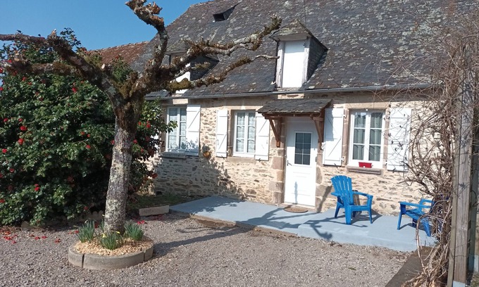 Saint-Hilaire-Peyroux House | Maison de Campagne ,à Proximité de Sentiers de Randonnée