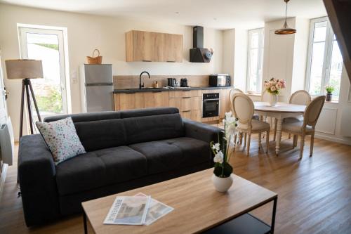 Saint-Laurent-sur-Sevre Apartment | Maison de la Rochejaquelein