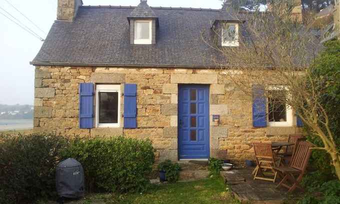 Saint-Michel-en-Greve House | maison de pêcheurs