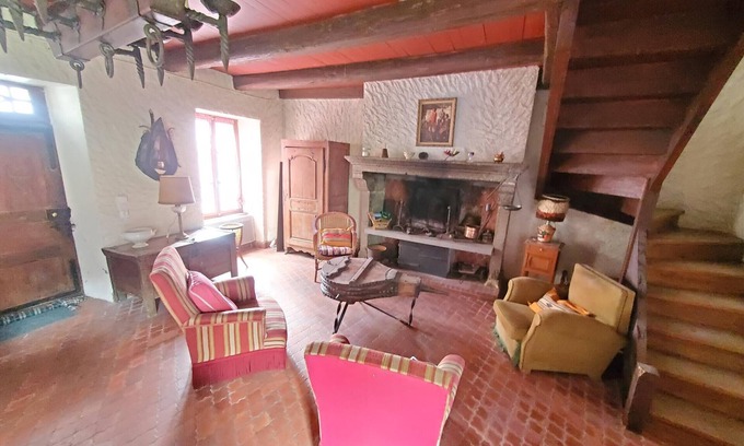 Saint-Nectaire Ski Chalet | Maison en pierres proche de la Cascade de Saillant