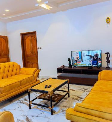 Abomey-Calavi Apartment | Maison Kaléta Guest House
