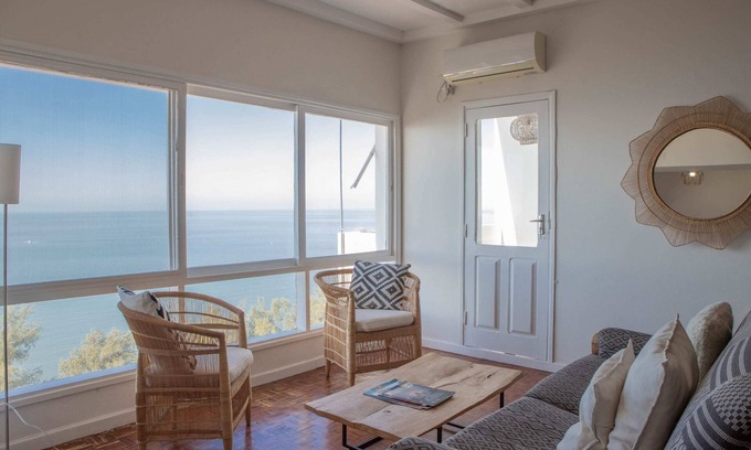 Polana Cimento A Apartment | Maison Moz - Front Ocean View