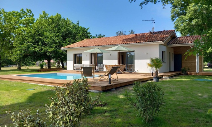 Saint-Julien-en-Born House | Maison Neuve Avec Piscine Chauffée, 4kms de Contis