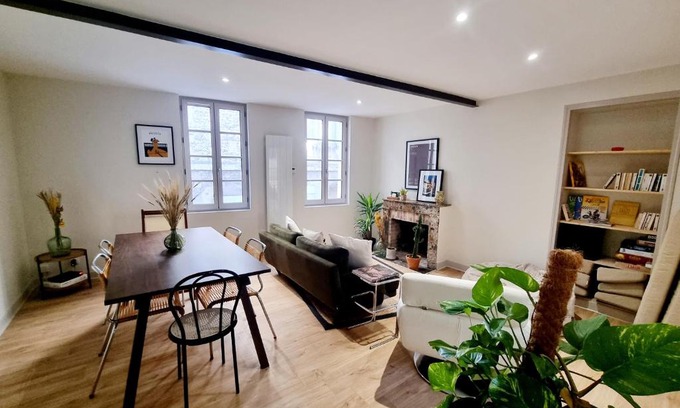 Angouleme Apartment | Maison très agréable et calme avec terrasse en centre ville