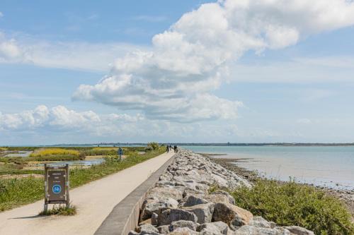 Loix House | Maison vue mer et marais salants