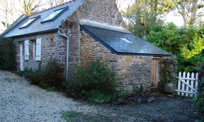 Landunvez House | Maisonette in old stones typical of the country of Léon