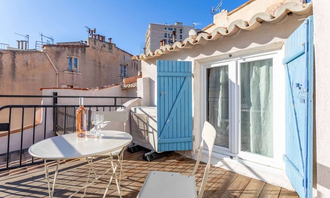 La Joliette Apartment | MaisonMars Le Petit Panier Studio Rooftop