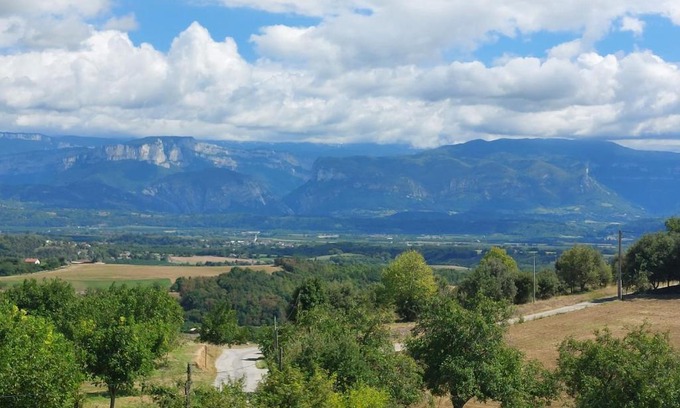 Montmiral House | Maisonnette campagnarde avec vue sur Vercors