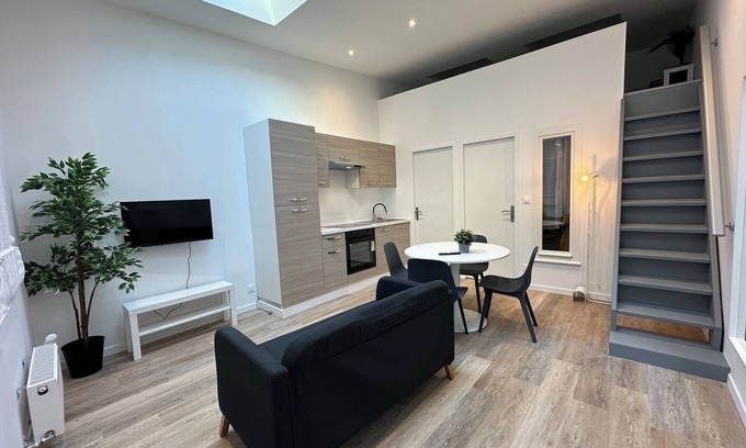 Hincmar Apartment | Maisonnette cathédrale