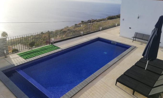 Paul do Mar Villa | Majestic Seaview Villa