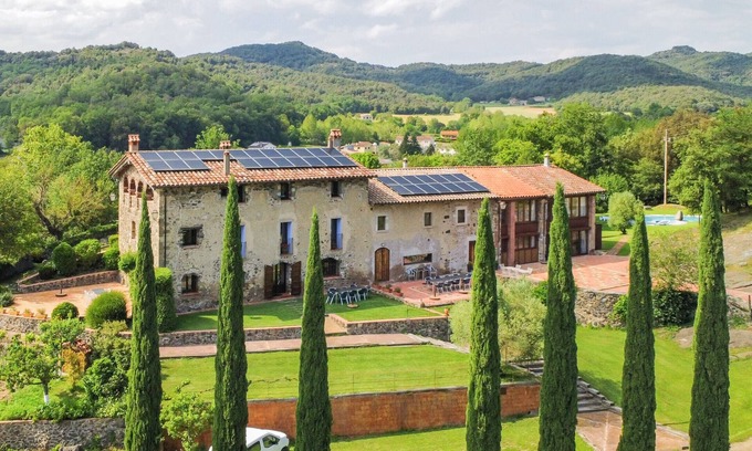 Sant Feliu de Pallerols Apartment | Majordoms - Auguabella, Cal Pi