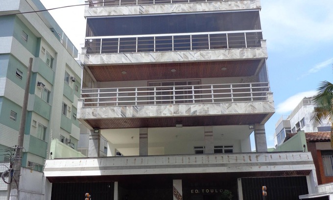Centro Apartment | MAKE YOURSELF AT HOME!Wide, 4 Bedrooms, AR Condcionado, FREE WI-FI, near the crafts fair!