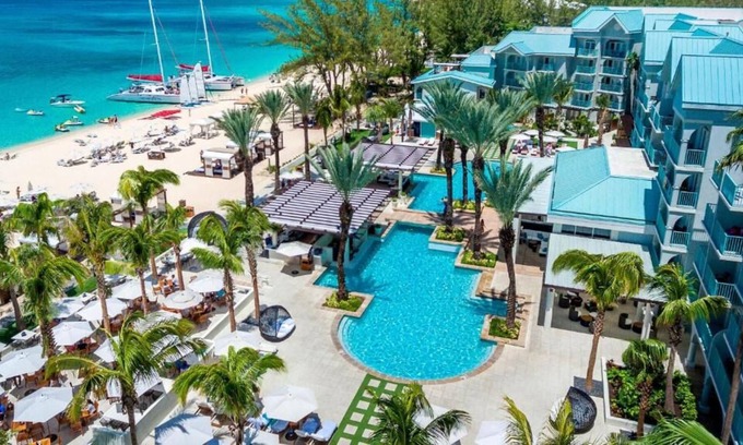 South Sound House | Making The Best Memories Along The Way! Beachfront, Short Drive to Heroes Square