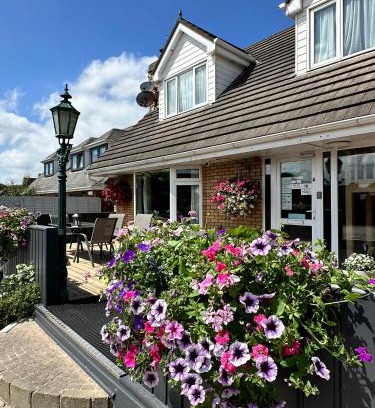 Malahide House | Malahide Guest Rooms