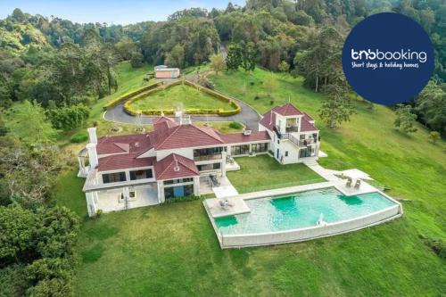 North Maleny House | Maleny Chateau Pool Country Experience, Creek, Gym