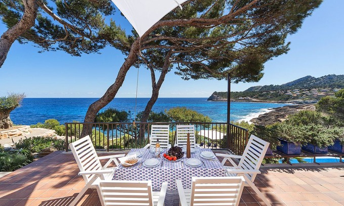 Provensals House | Mallorca front line property direct access to sea