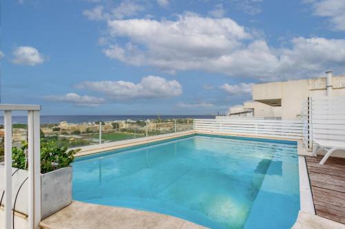 Tal-Ibrag Apartment | Malta Pool Penthouse