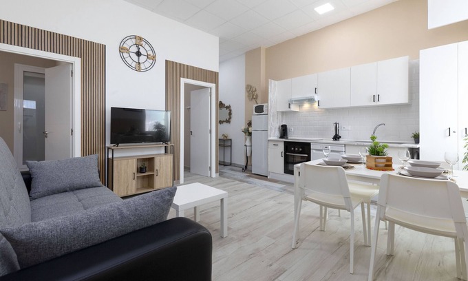 El Cabanyal Apartment | Malvarrosa Las Arenas Access