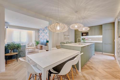 Logrono City Centre Apartment | Malvasia 1 By Clabao
