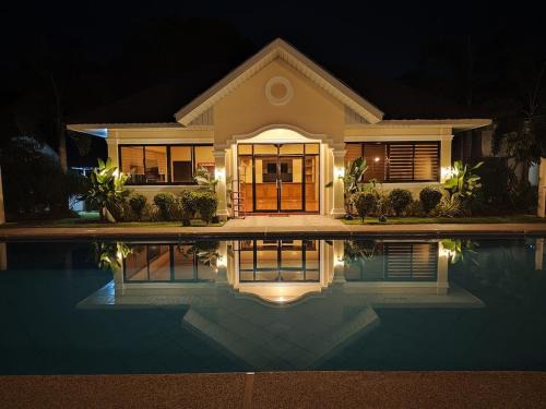 Urdaneta City House | Mamanorms' Farm