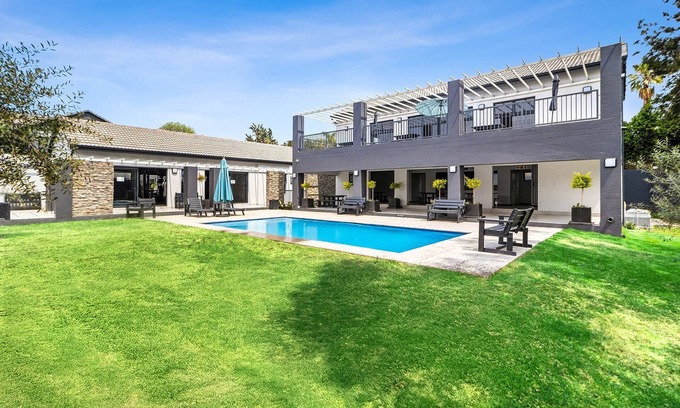 Greater Johannesburg Metropolitan Area Apartment | Mandalay Hideaway - Two Bedroom Apartment, Sleeps 4
