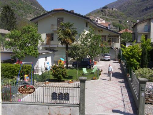 Pont-Saint-Martin Bed & Breakfast | Mandoué