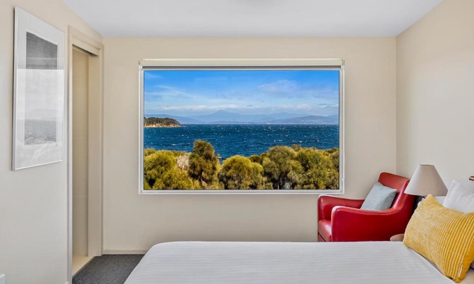 Alonnah House | Manfield Seaside Bruny Island