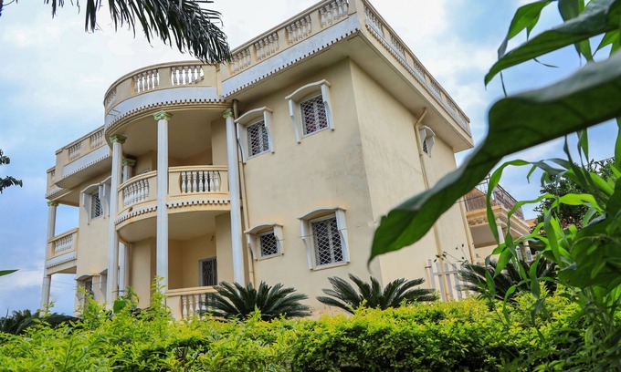 Bafoussam House | Manoir Des Innoncents