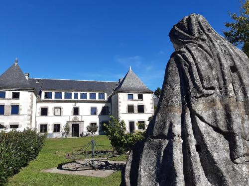 La Tour-dʼAuvergne Bed & Breakfast | Manoir Saint-Pardoux 63680