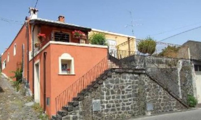 Fornazzo House | Mansion - Milo, typical sicilian house located in the Etna Park.... only a few kilometers from the touristic places. House with character